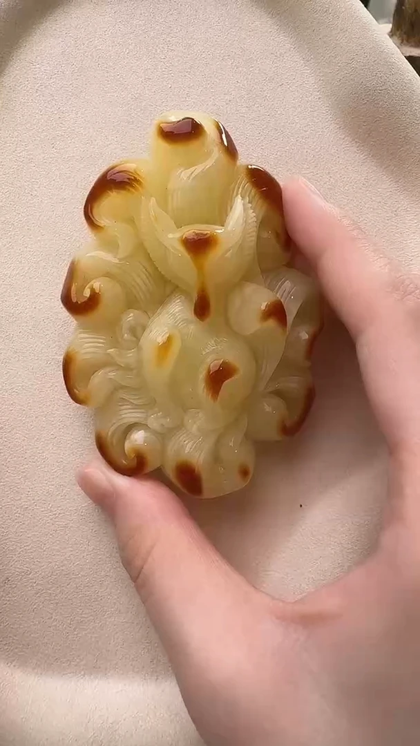 琥珀颈饰未镶嵌吊坠