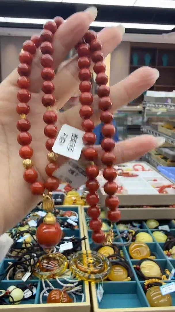 颈饰未镶嵌南红玛瑙280秒拍号 假一罚三