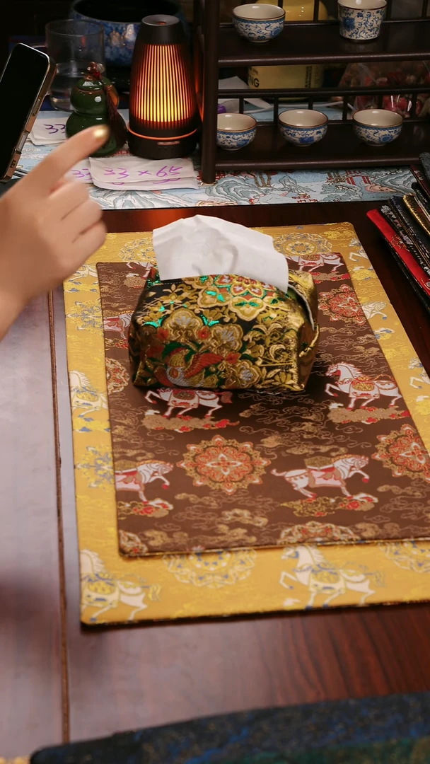 【西阵织璀璨宝相花纸巾套长16宽10高7】