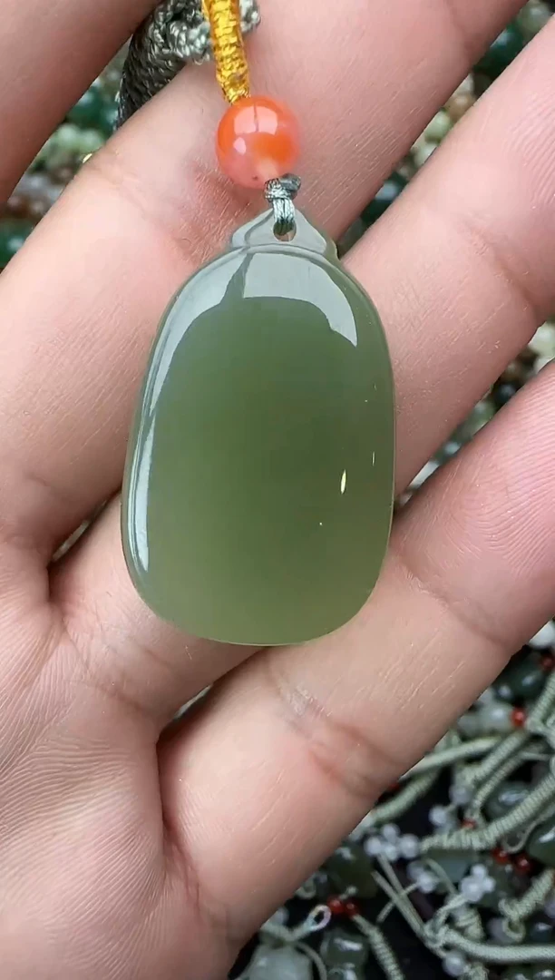 颈饰未镶嵌和田玉拍一发一