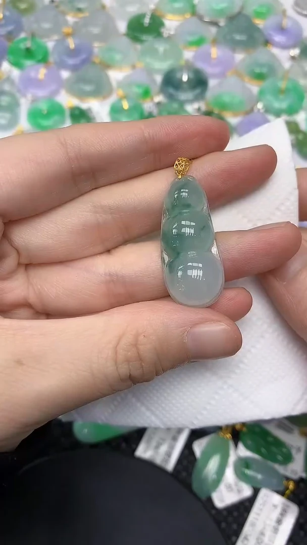 颈饰18K金镶嵌翡翠1111111