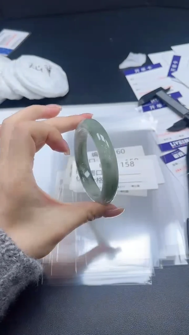 未镶嵌手镯石英质玉0159-556