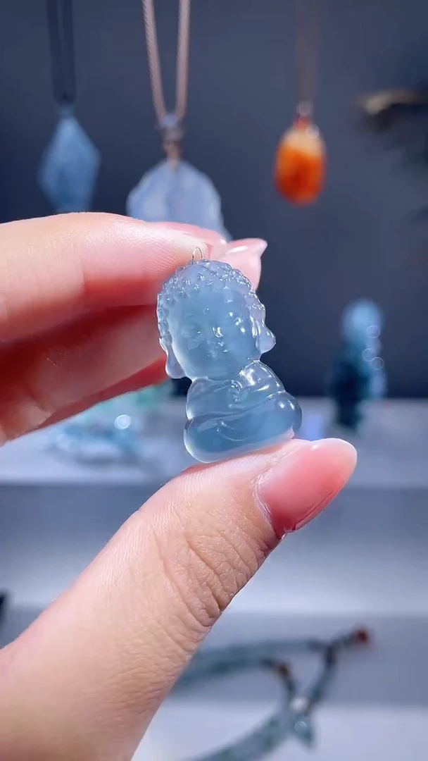 颈饰未镶嵌翡翠宝宝佛