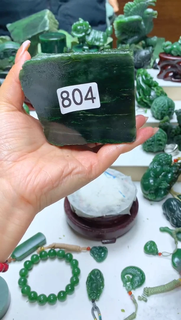 未镶嵌和田玉摆件1