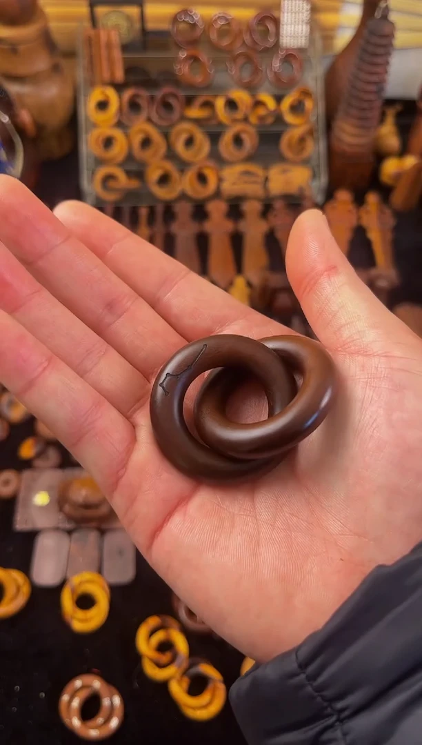 【闪购商品】木枣木玉华小乾坤圈吊坠随机发货