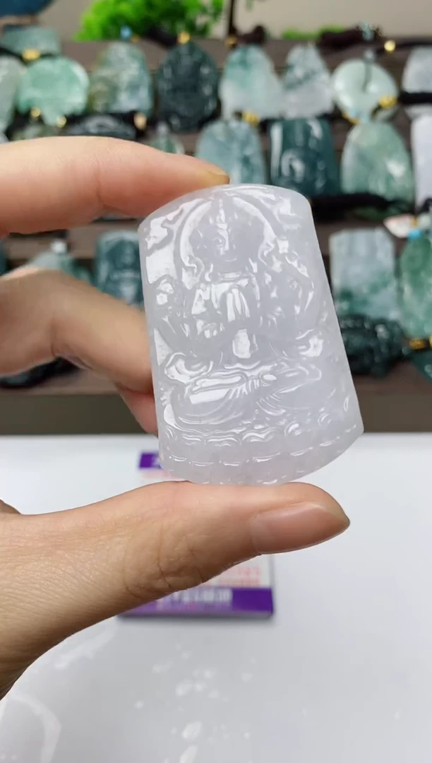 翡翠未镶嵌颈饰
