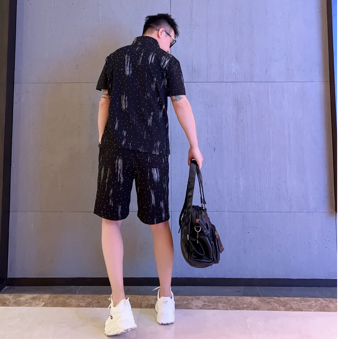 25夏季男士新款休闲套装小众轻奢立领拉链彩绘烫钻短袖短裤套装