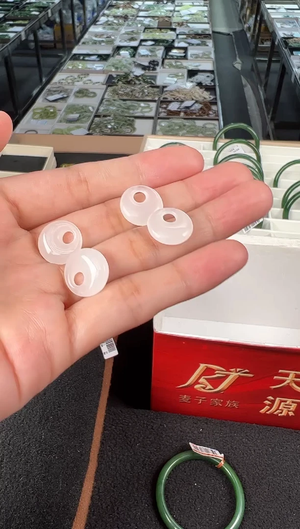 和田玉未镶嵌吊坠(不含链)多样性拍一发一