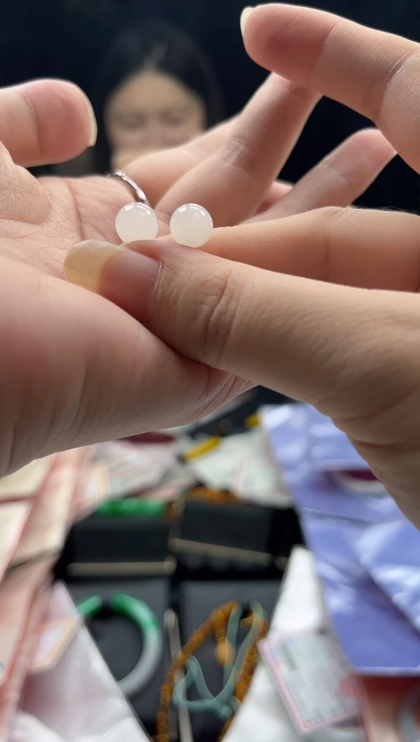 和田玉未镶嵌耳饰0214317299多样性发一