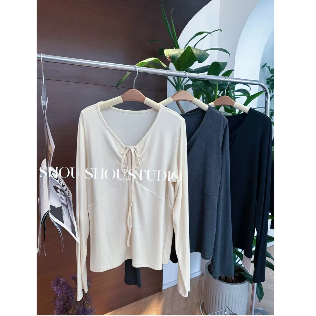 【瘦瘦】大码秋季V领胸口抽绳百搭舒适显瘦百搭长袖打底衫S02047