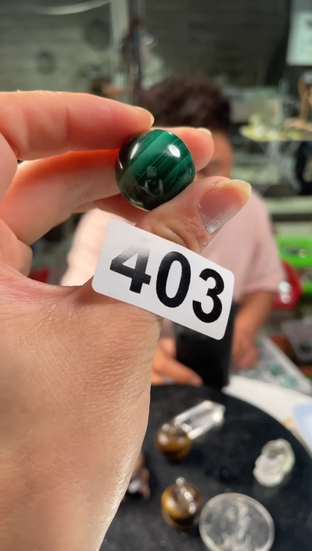 未镶嵌水晶大型摆件（非配饰）孔雀石球403