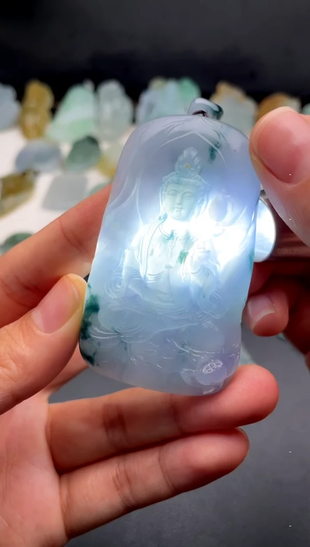 未镶嵌定制翡翠毛货观音