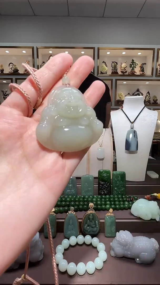 和田玉未镶嵌颈饰苏