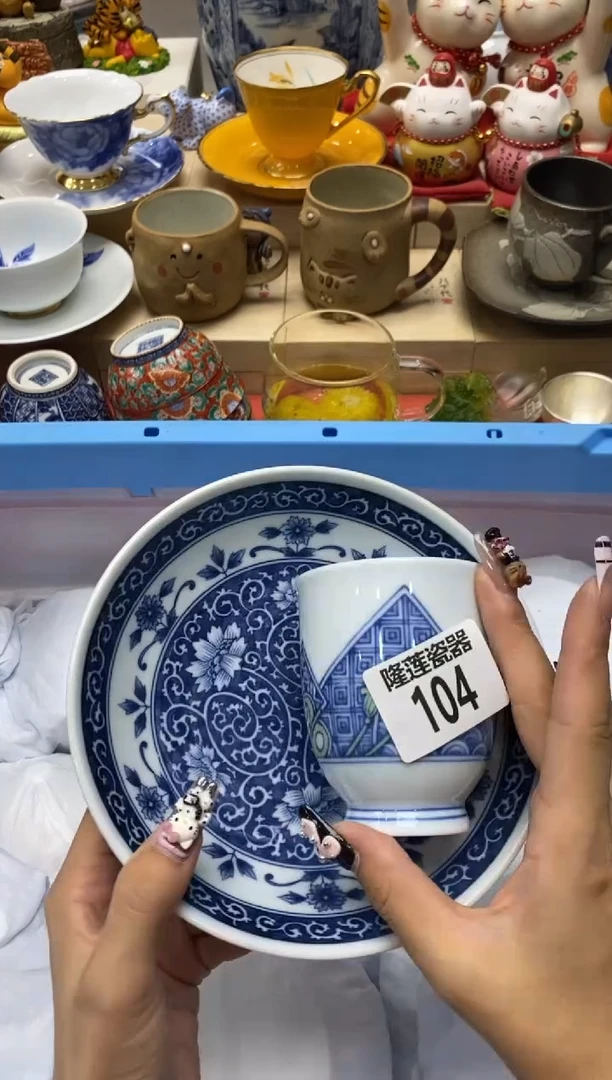 瓷片美****X隆莲瓷器欢迎大家