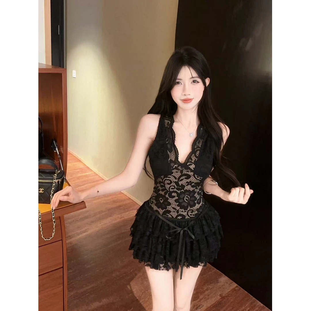 2025夏季新款性感蕾丝v领吊带连衣裙层次感蓬蓬短裙女