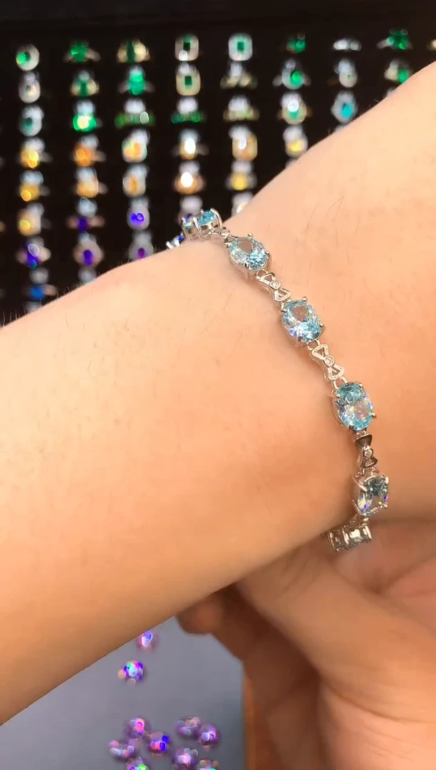 海蓝宝石手链银S925镶嵌......