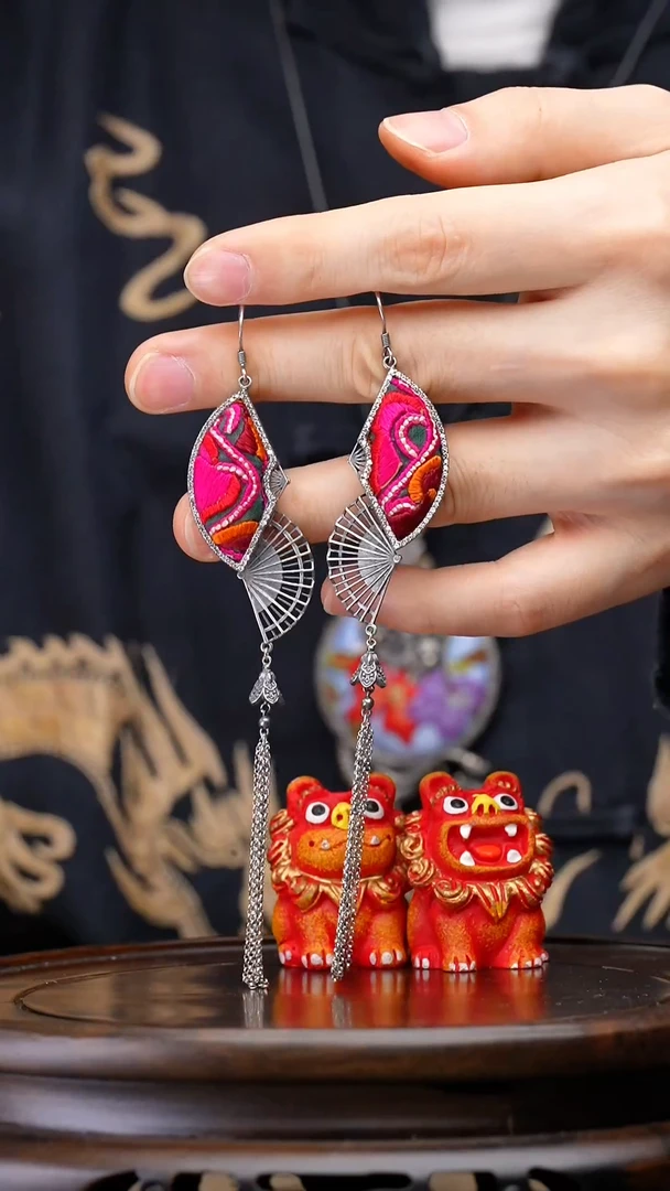 【闪购商品】刺绣黔东南苗族刺绣A44