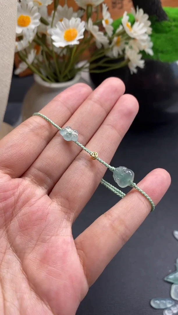 颈饰未镶嵌翡翠貔貅小花手绳