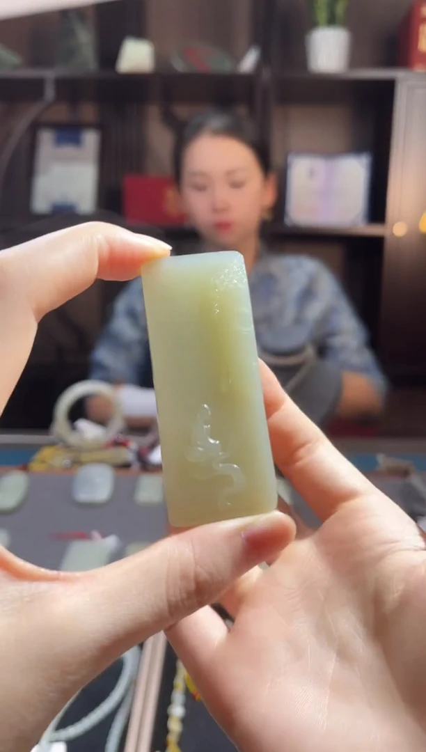 颈饰未镶嵌和田玉和田玉吊坠6