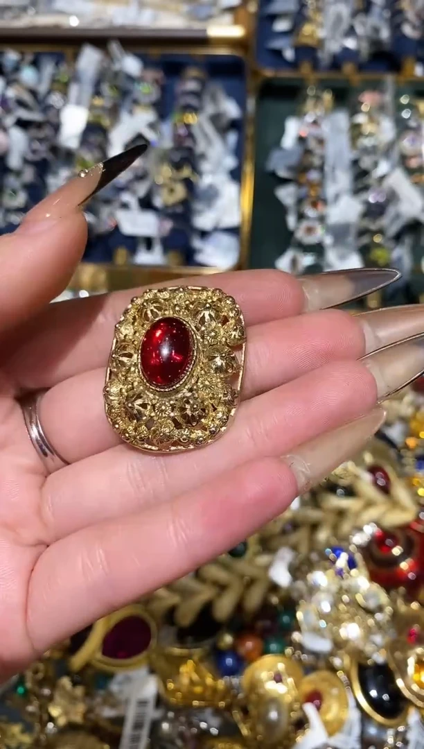 纯铜合金琉璃楚楚珠宝中古甄选不退换