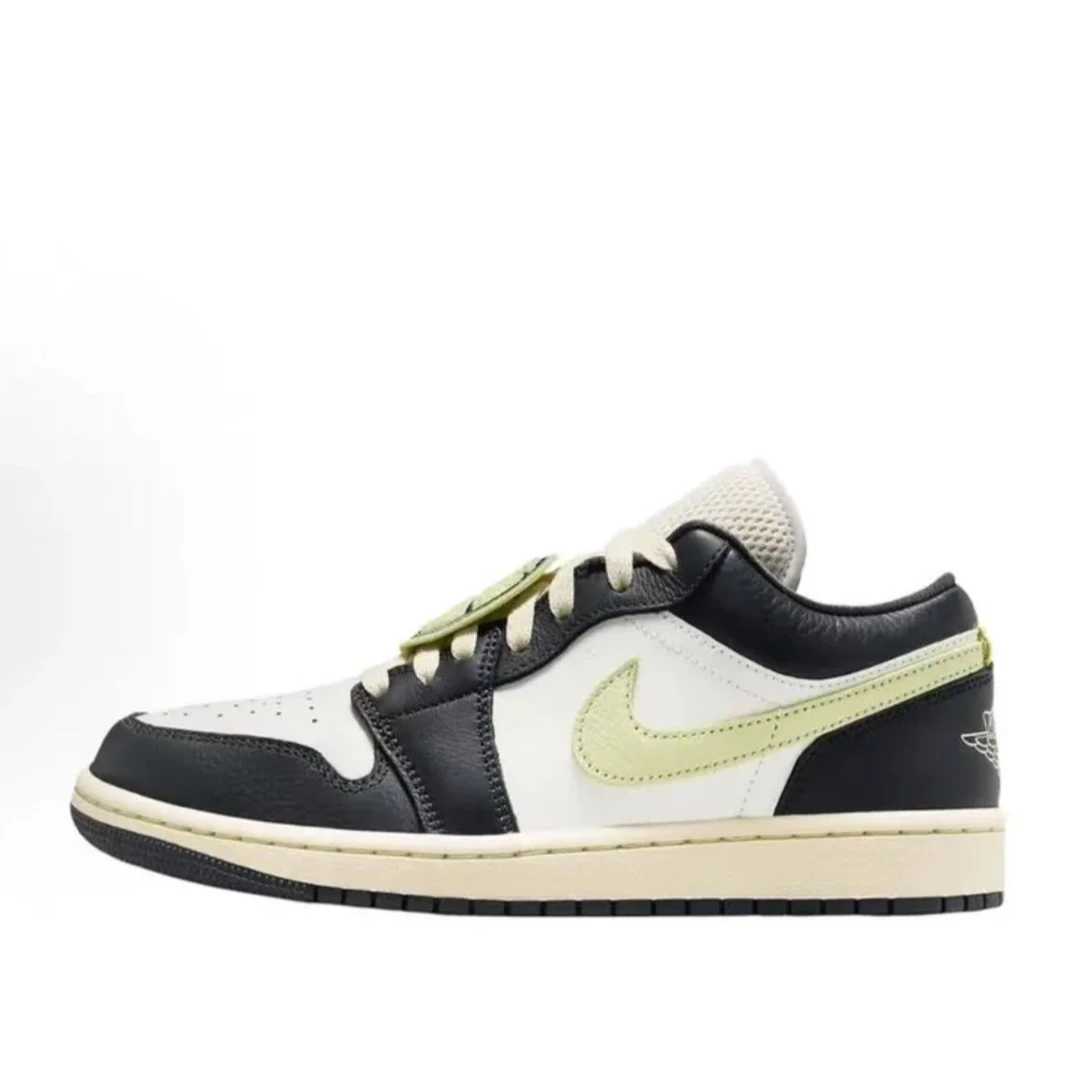 耐克/NIKE乔丹系列女子AJ1黑白黄低帮板鞋 HQ3009003