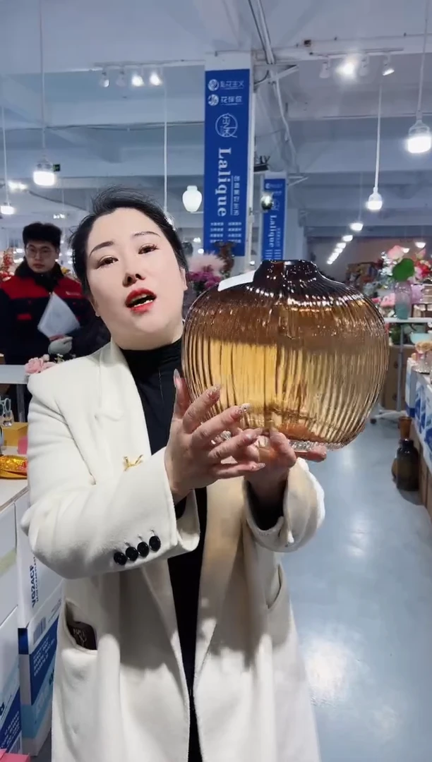 【闪购商品】玻璃花伴你花瓶-微瑕-DE7VO