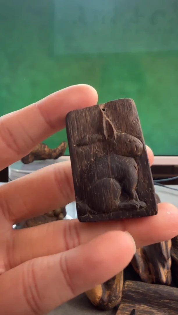 沉香手把件多样性发一