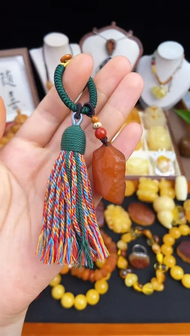 未镶嵌琥珀珠宝奇石柒月