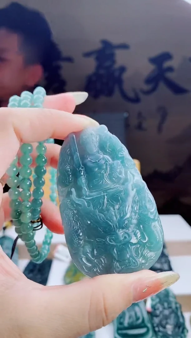 颈饰未镶嵌翡翠那**说11111111111111