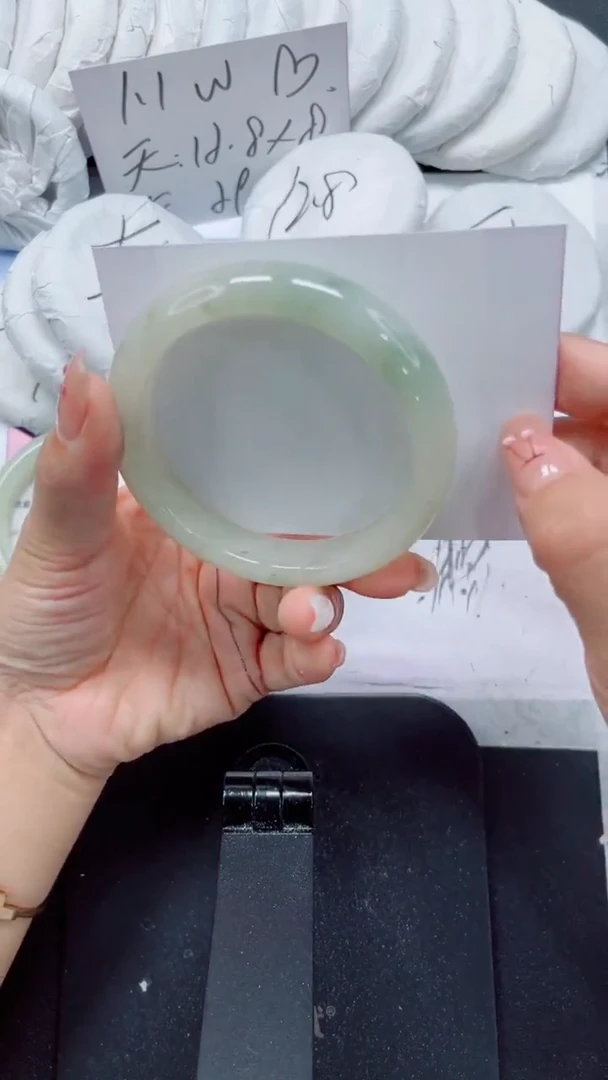 未镶嵌手镯石英质玉141-60