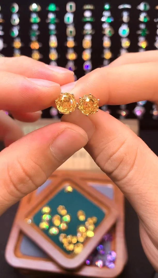 黄晶耳钉银S925镶嵌......