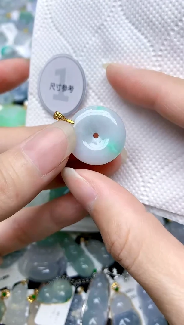 颈饰银S925镶嵌翡翠天然A货翡翠