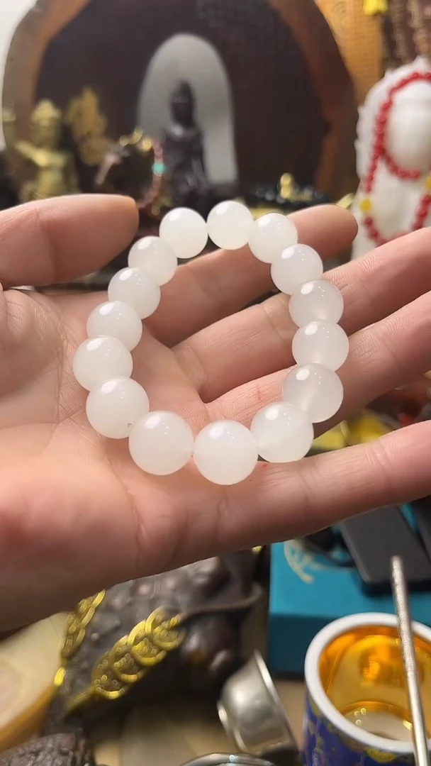 未镶嵌手链石英岩玉------主播推荐------一物一图