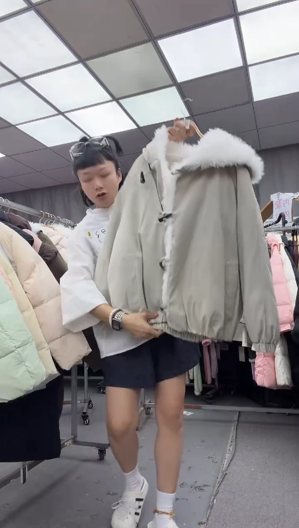 棉大哥家漂亮上衣漂亮颜色