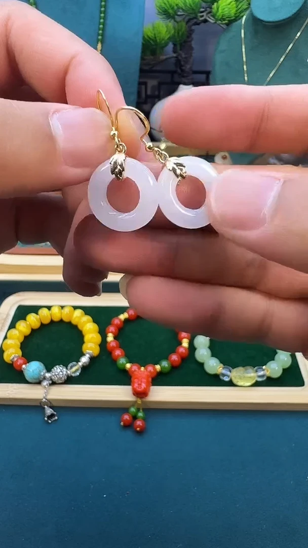 和田玉14K金镶嵌耳饰E168