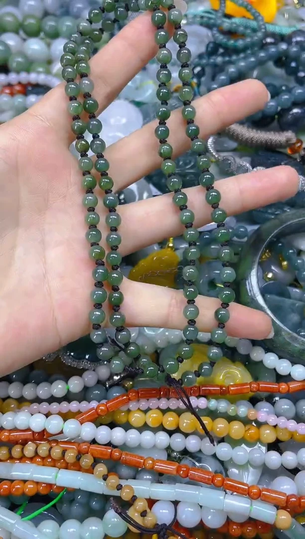 翡翠未镶嵌颈饰5MM/D/翡翠A货,一件也是批发价