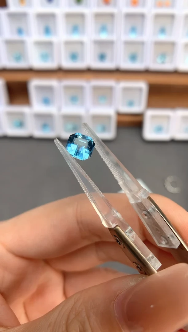 未镶嵌裸石定制海蓝宝石1.43ct 超圣