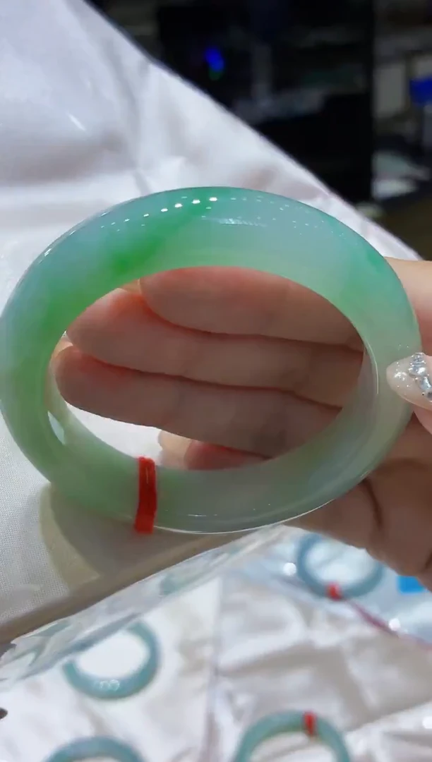 未镶嵌手镯翡翠翡翠手镯55