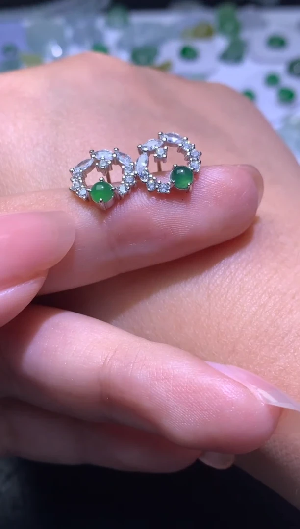 颈饰银S925镶嵌翡翠净货