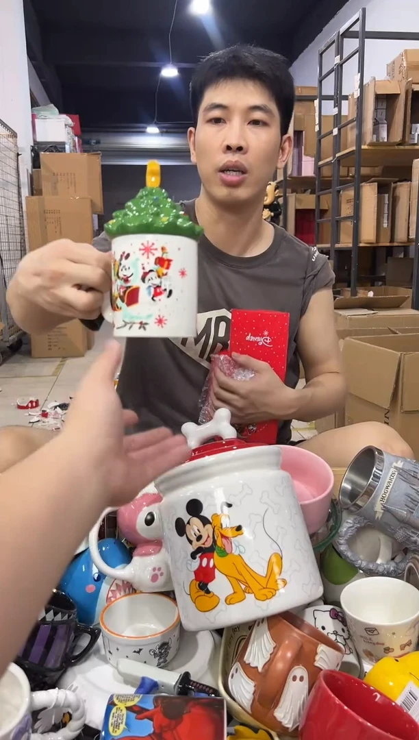 瓷片原盒圣诞树米奇雪橇水杯