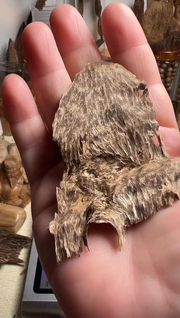 沉香沉香碎屑斯里兰卡沉水料2.9克