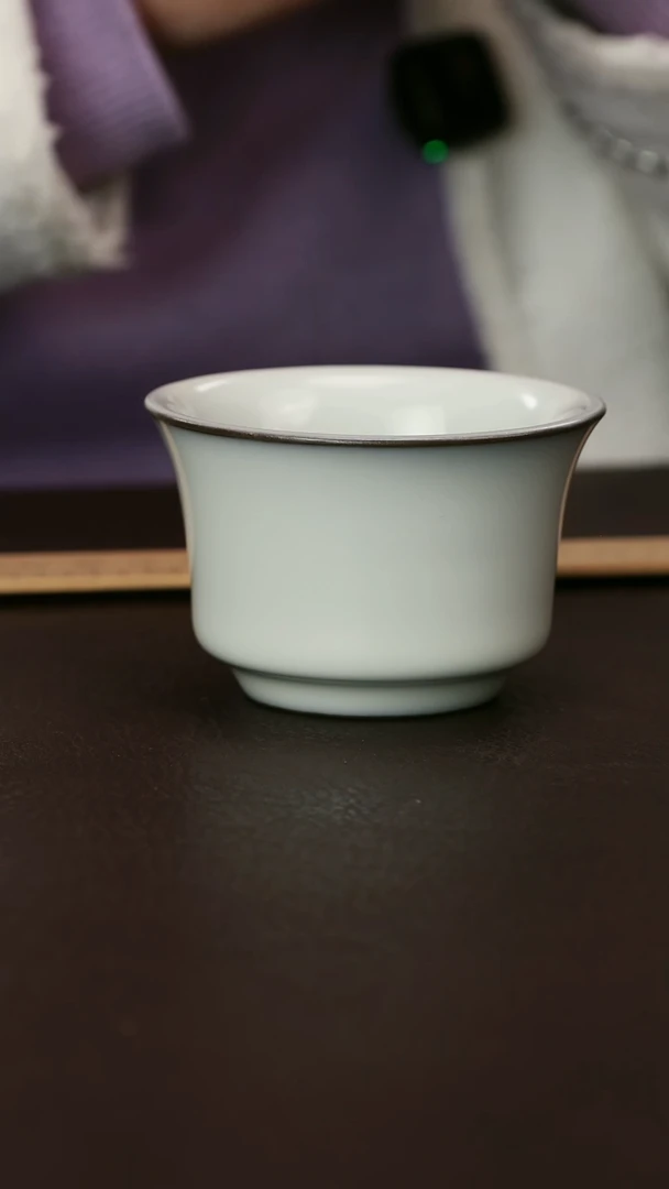 其他官窑月白釉马蹄杯89