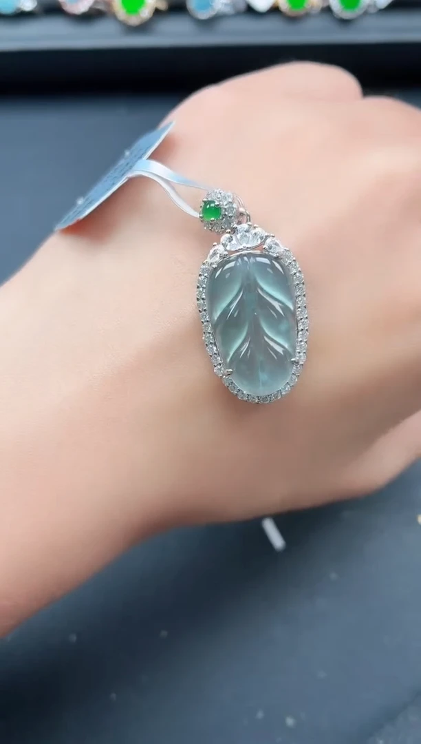银S925镶嵌戒指翡翠1111