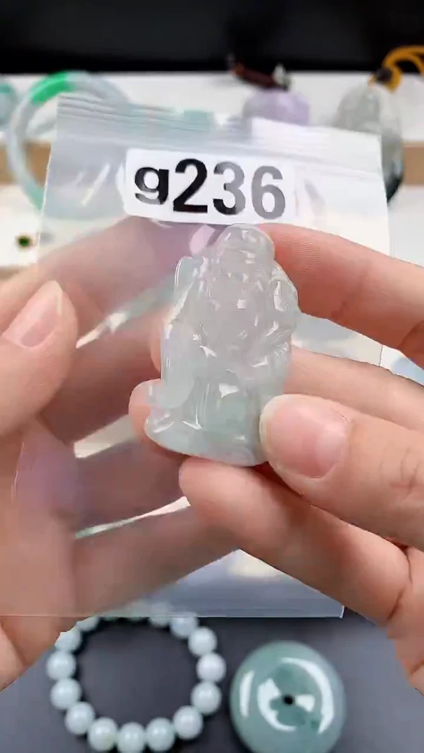 颈饰未镶嵌翡翠天然翡翠吊坠挂件