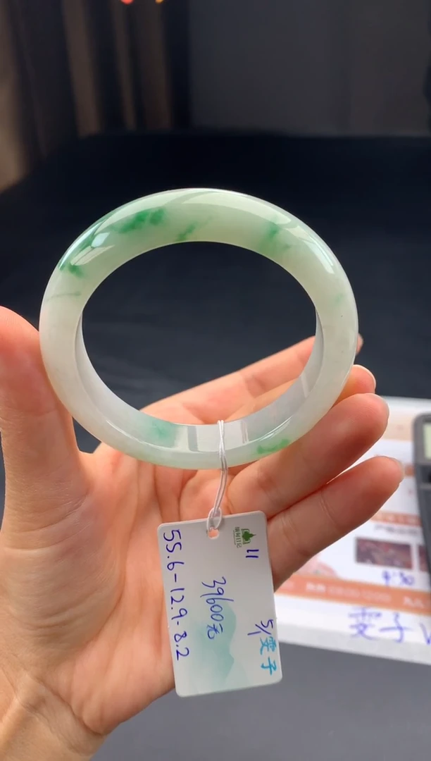 未镶嵌手镯翡翠翡翠自带#送人#，假一赔三