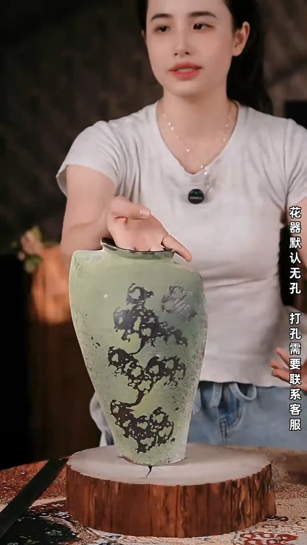 摆件景德镇高温陶瓷花器（口9高27）