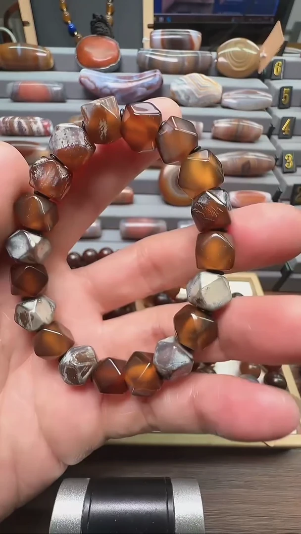 未镶嵌颈饰玛瑙/玉髓玛瑙14