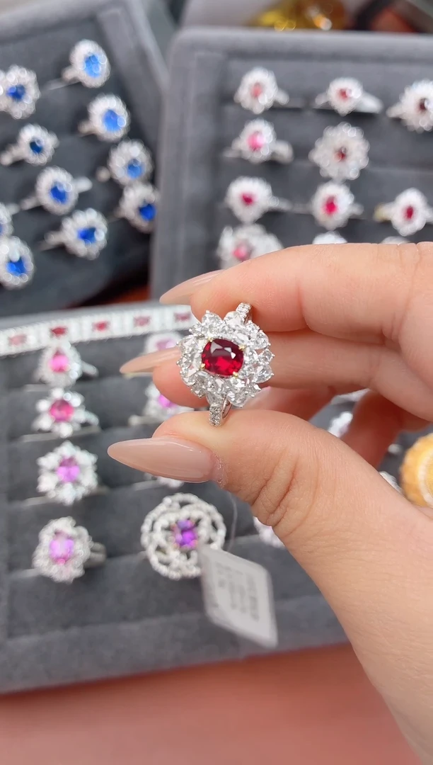 18K金镶嵌戒指红宝石-1克拉*无烧