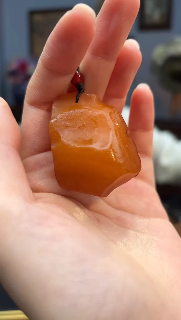 琥珀颈饰未镶嵌吊坠