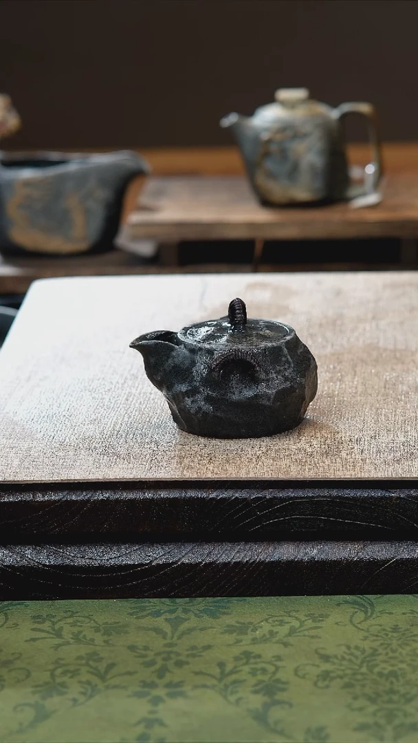 柯荣盛老师作品冰碛岩重工雕刻手凿宝瓶壶180cc